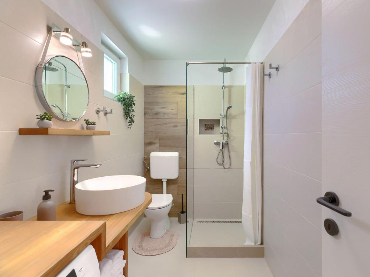 Holiday Home Laura By Interhome Pula Exterior photo